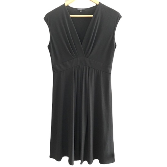 Vintage Little Black Dress. le petite robe noire Retro cocktail pleated Medium - Picture 1 of 7